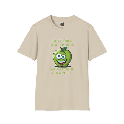 Apple-El t-shirt: Funny Smiling Apple Positive Tee Sand