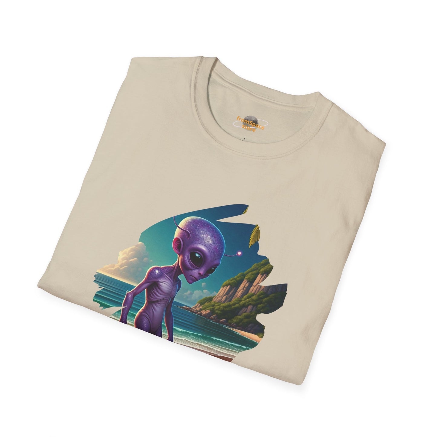 Alien at Beach T-Shirt: Funny Sci-Fi Beachwear | Organic Cotton