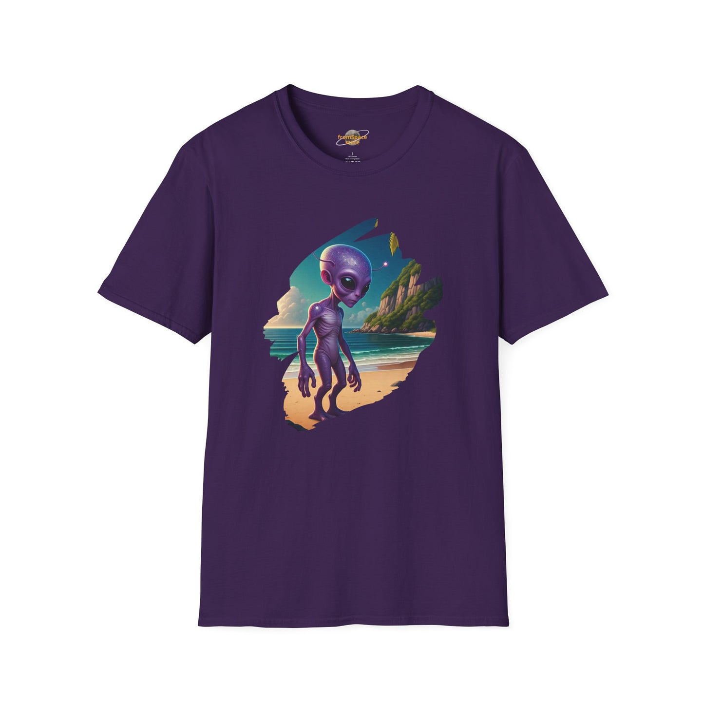 Alien at Beach T-Shirt: Funny Sci-Fi Beachwear | Organic Cotton
