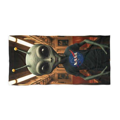 City Vibes Meet Cosmic Adventures: Grab Your Alien in Subway Beach Towel!
