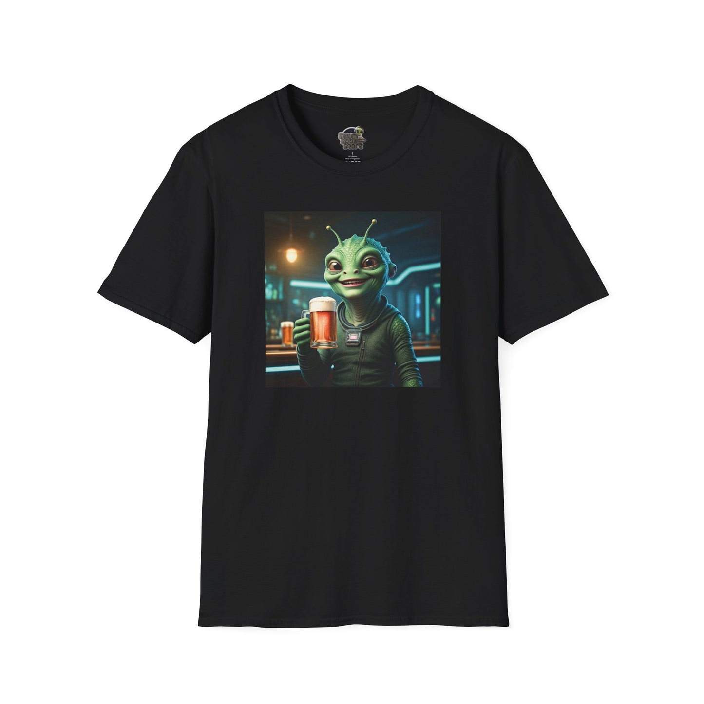 Black Unisex alien woman t-shirt with Beer at the pub