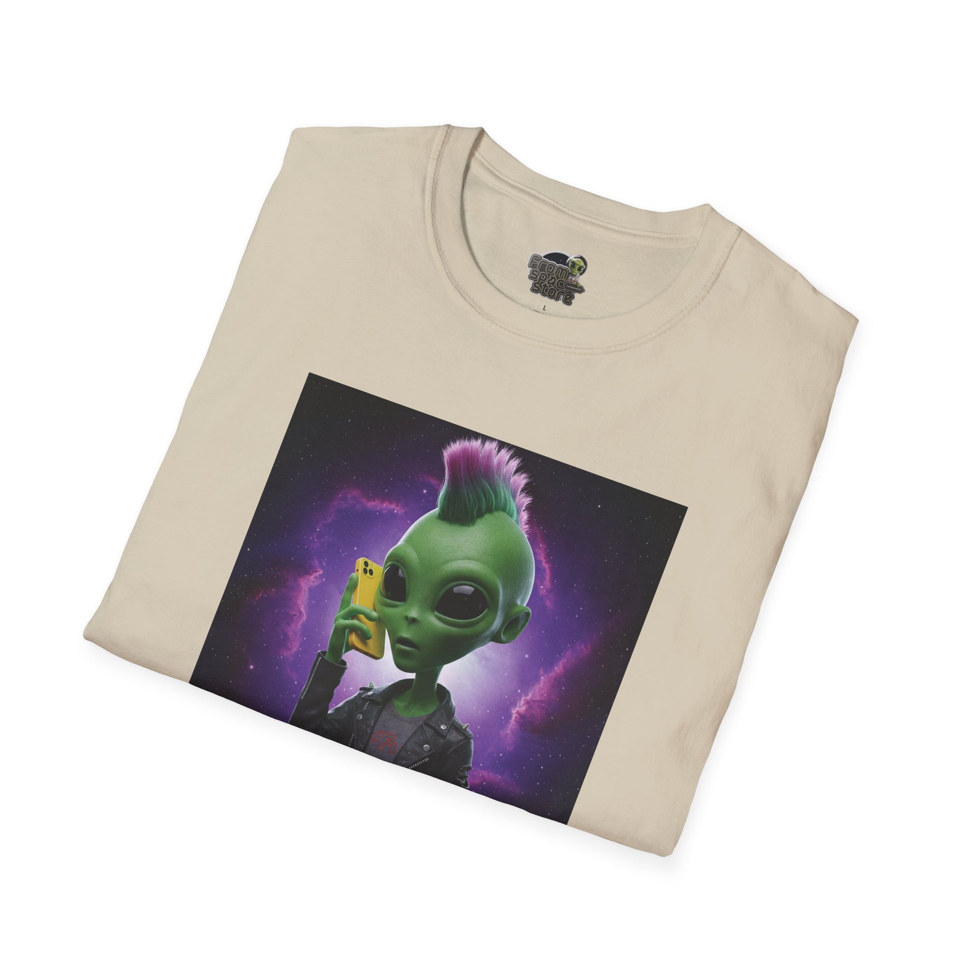 Folded sand Unisex alien punk t-shirt with mobile phone
