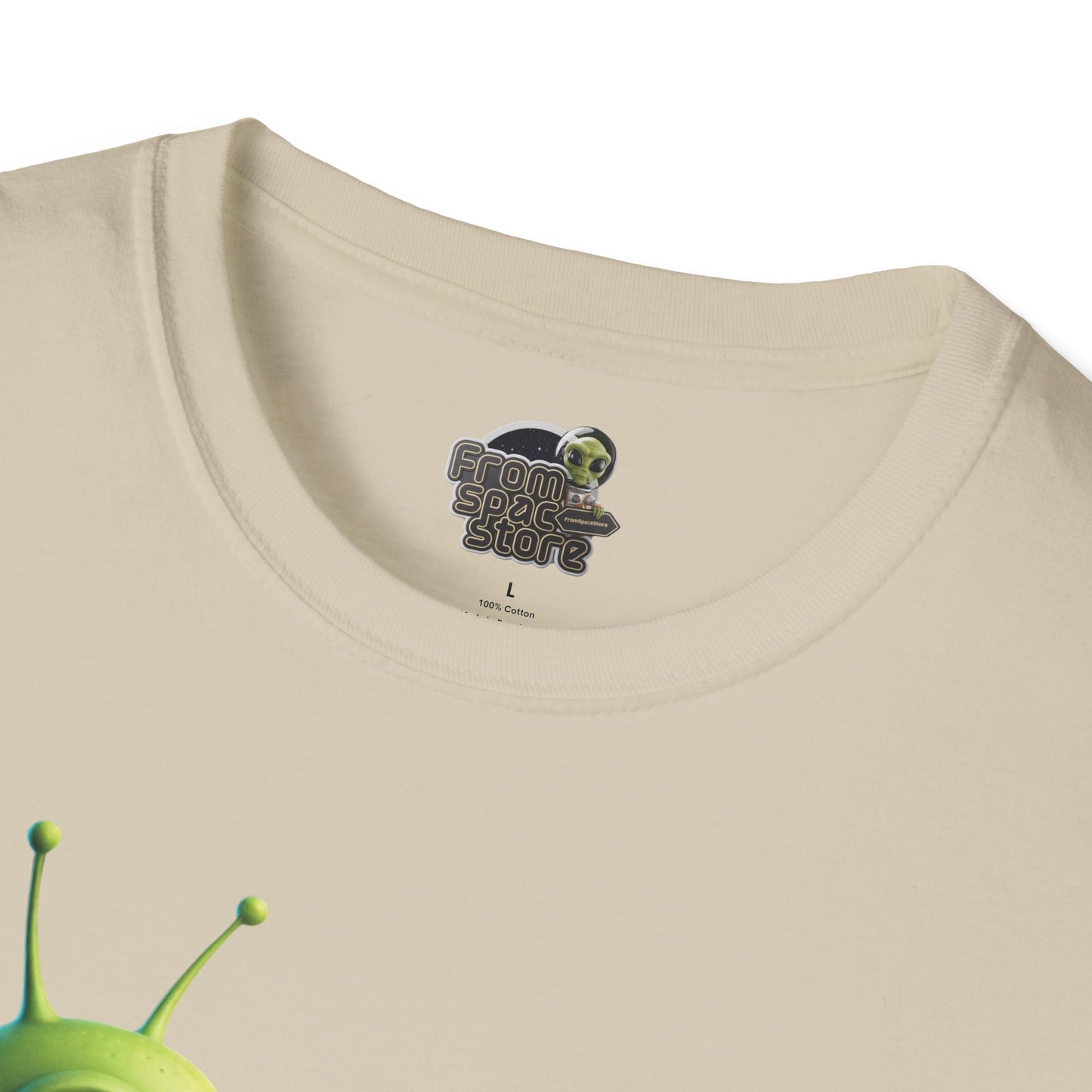 Logo brand sand Unisex alien zapping vintage TV t-shirt